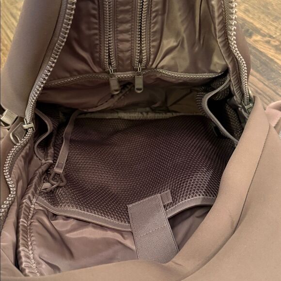 DAGNE DOVER DAKOTA NEOPRENE BACKPACK main image 4